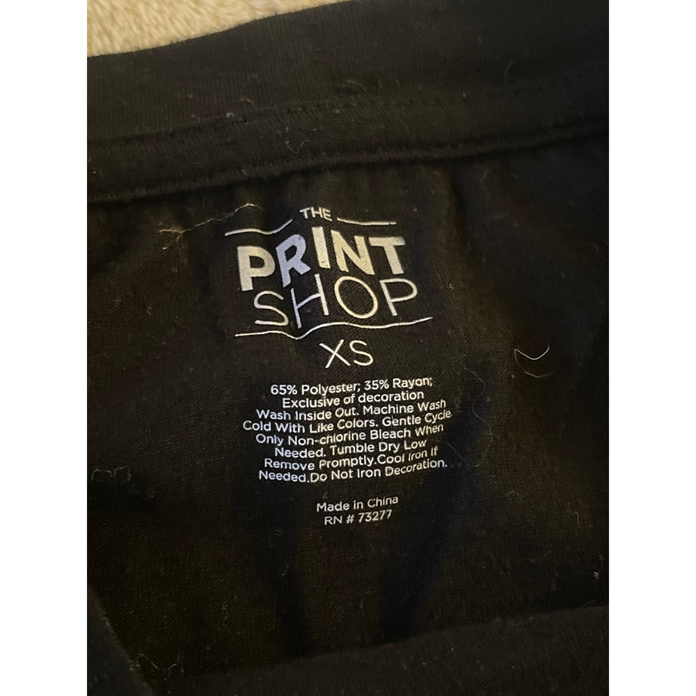 The Print Shop Womens The Weekend Is Calling Graphic Tee Black XS Short Sleeve - Picture 2 of 3